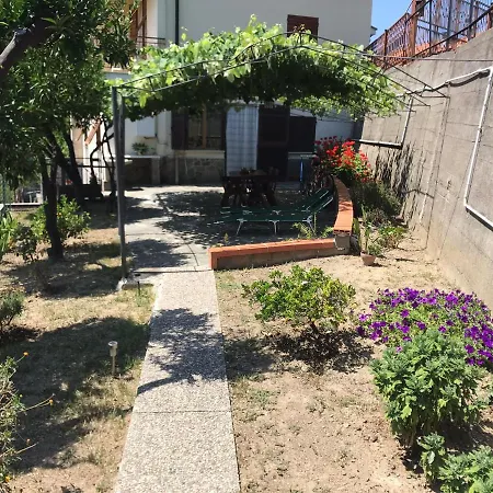 La Casa Dei Limoni Apartment